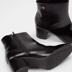 Ankle Boot Feminina Via Uno Salto Bloco Preto