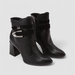 Bota Feminina Mississipi Cano Curto Tira Tressê Detalhe Fivela Preto
