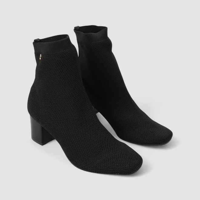 Bota Feminina Via Uno Knit Cano Curto Preta