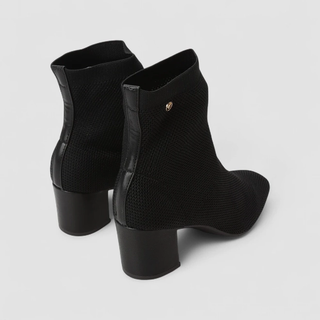 Bota Feminina Via Uno Knit Cano Curto Preta