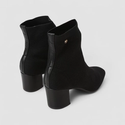 Bota Feminina Via Uno Knit Cano Curto Preta