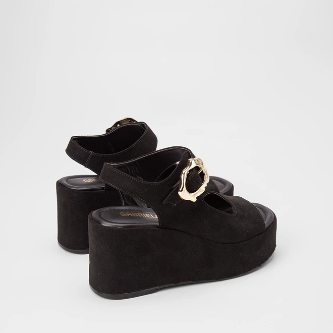 Sandália Feminina Gabriela Plataforma Enfeite Fivela Nobuck Preto