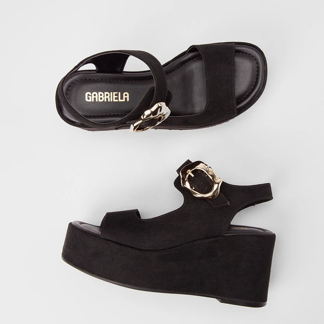 Sandália Feminina Gabriela Plataforma Enfeite Fivela Nobuck Preto