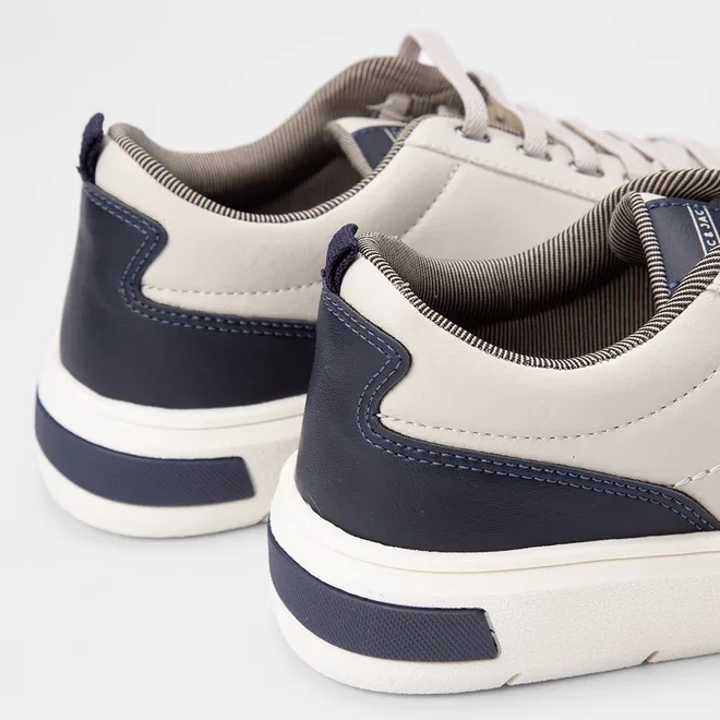 Tênis Casual Masculino Mac & Jac Elástico Detalhe Recorte Off White