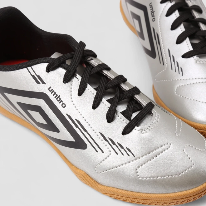 Chuteira Masculina Umbro Futsal Indoor Metalizado Prata