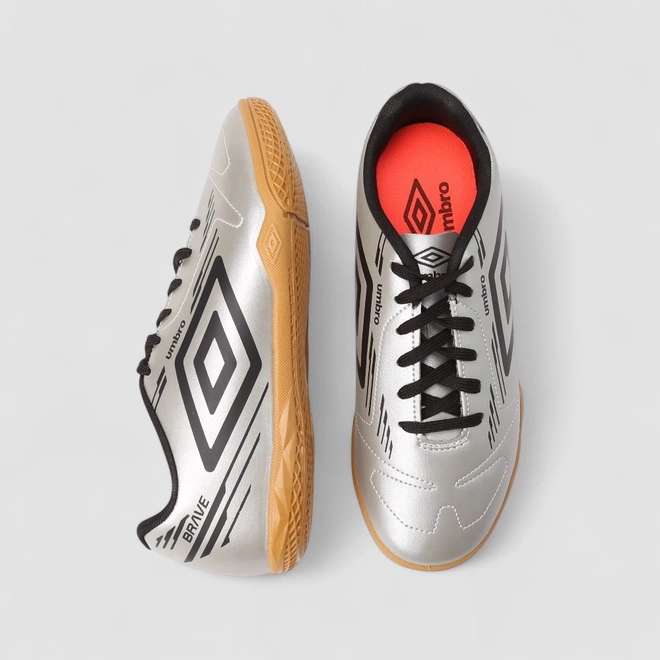 Chuteira Masculina Umbro Futsal Indoor Metalizado Prata