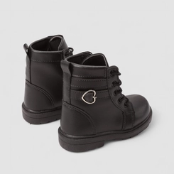 Bota Coturno Bebê Gabrielinha Detalhe Fivela Coração Preto
