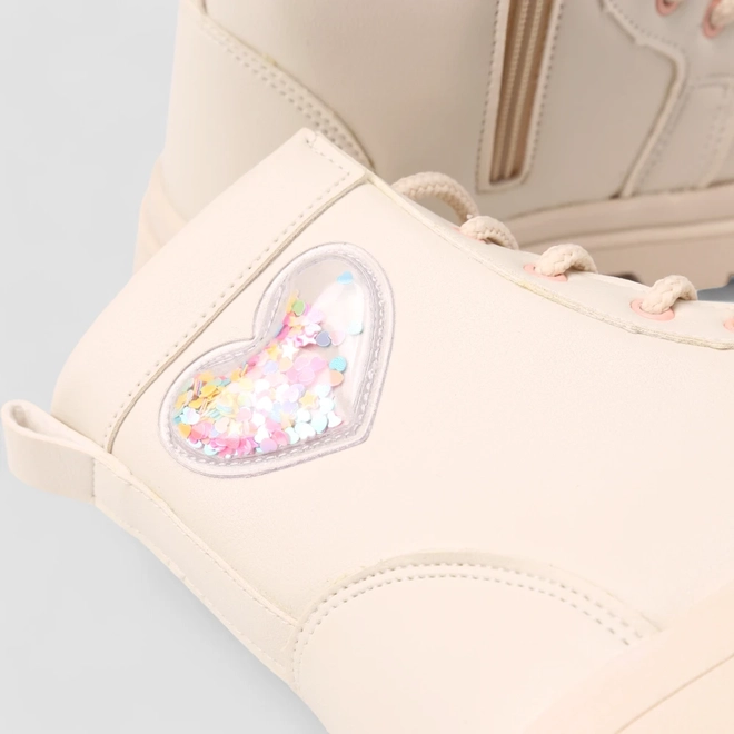 Bota Coturno Infantil Gabrielinha Enfeite Coração Confete Off White