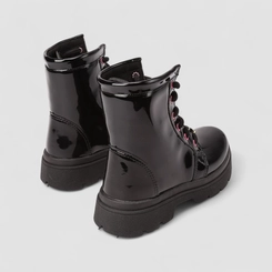 Bota Coturno Infantil Gabrielinha Enfeite Pinguentes Verniz Preto