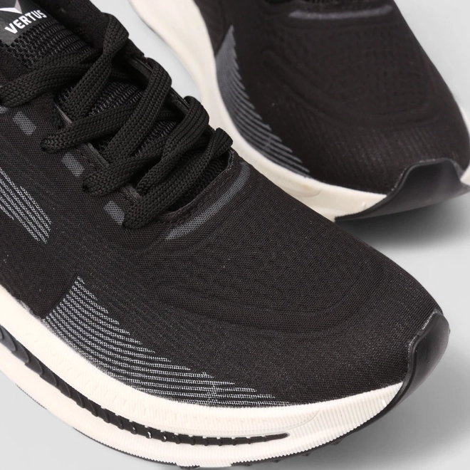 Tênis Esportivo Masculino Vertus Mesh Preto & Branco