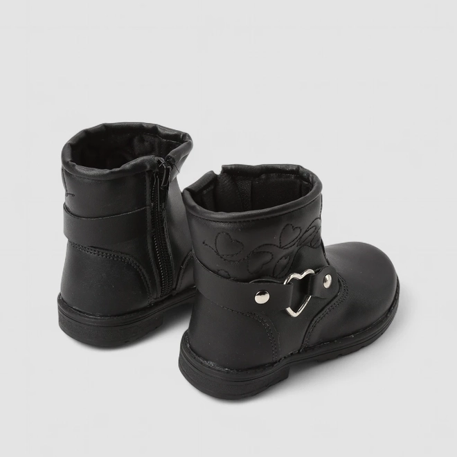 Bota Bebê Gabrielinha Pespontos Enfeite Fivela Coração Preto