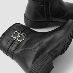 Bota Infantil Gabrielinha Detalhe Fivela Coração Preto