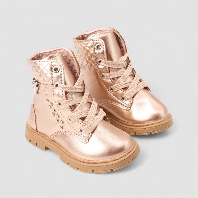 Bota Coturno Bebê Gabrielinha Metalizado Enfeite Coração & Tachas Ouro
