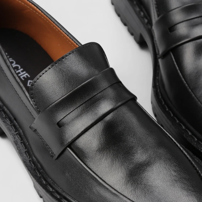 Sapato Social Masculino Woche Loafer Tratorado Preto