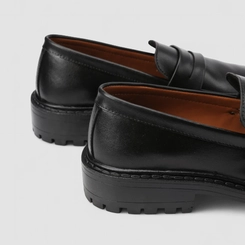 Sapato Social Masculino Woche Loafer Tratorado Preto