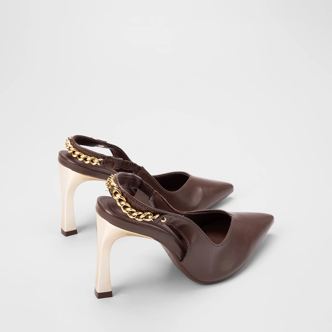 Scarpin Slingback Feminino Bebecê Salto Alto Detalhe Corrente Marrom