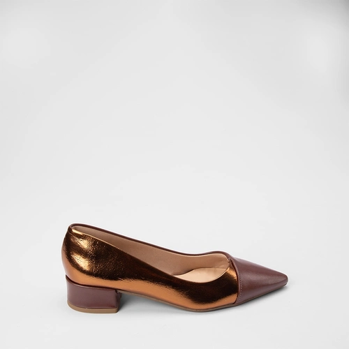 Vista 2 Scarpin Feminino Gabriela Salto Bloco Baixo Metalizado Bronze GABRIELA Bronze
