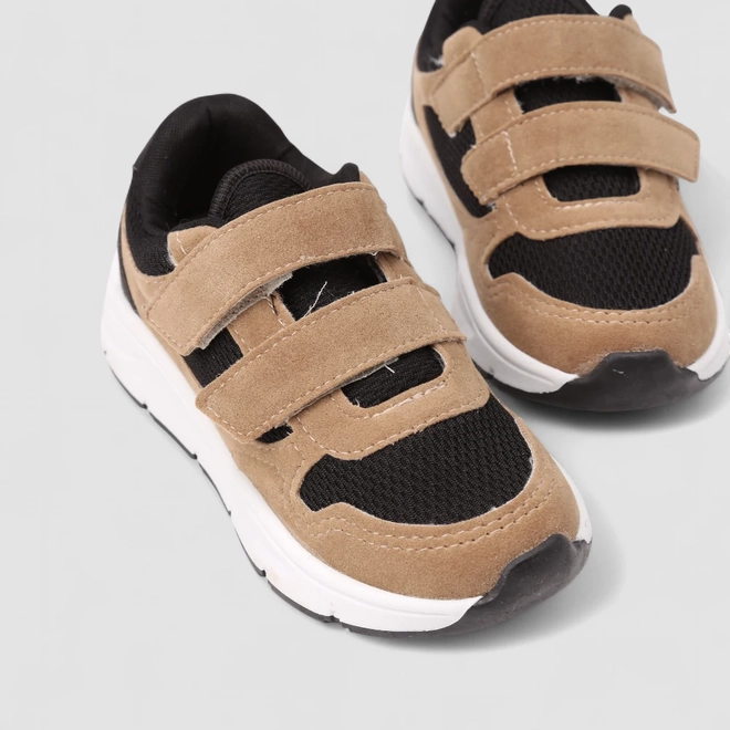 Tênis Casual Infantil Vertus Tiras Aderentes Marrom & Preto