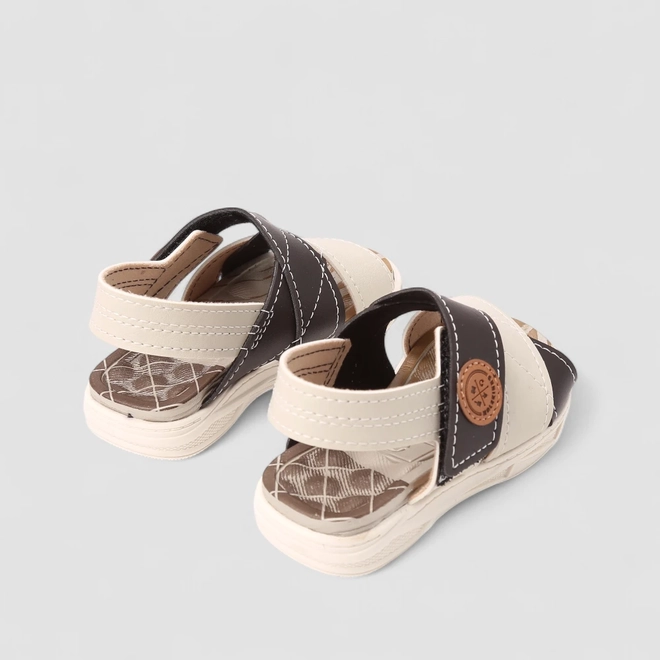 Sandália Infantil Molekinho Tiras Cruzadas Pespontos Off White