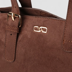 Bolsa de Ombro Gabriela Grande Suede Enfeite Fivela Marrom