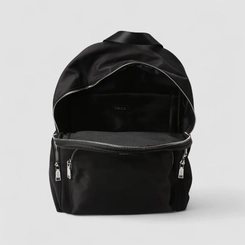 Mochila Feminina Gabriela Bolso Frontal & Lateral Zíper Preta
