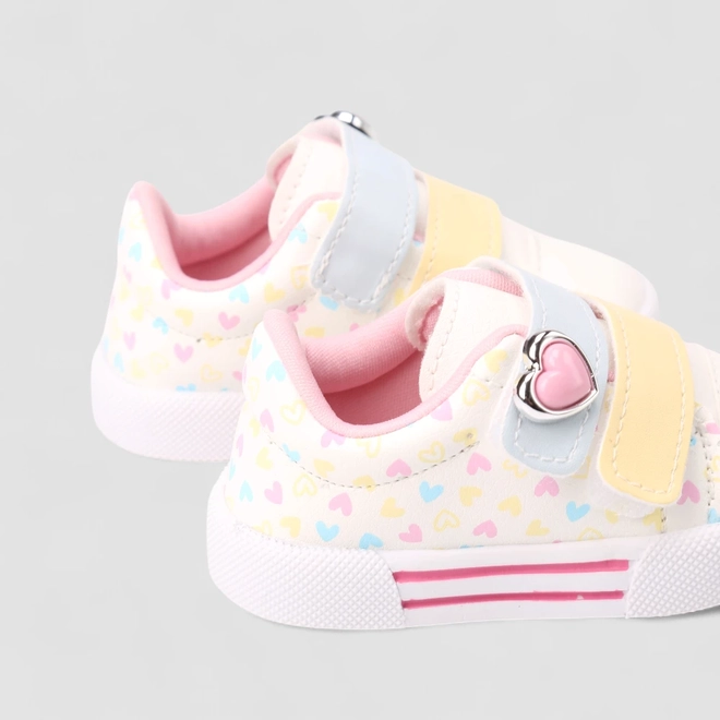 Tênis Casual Infantil Gabrielinha Corações Branco