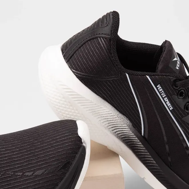 Tênis Esportivo Masculino Vertus Preto & Branco