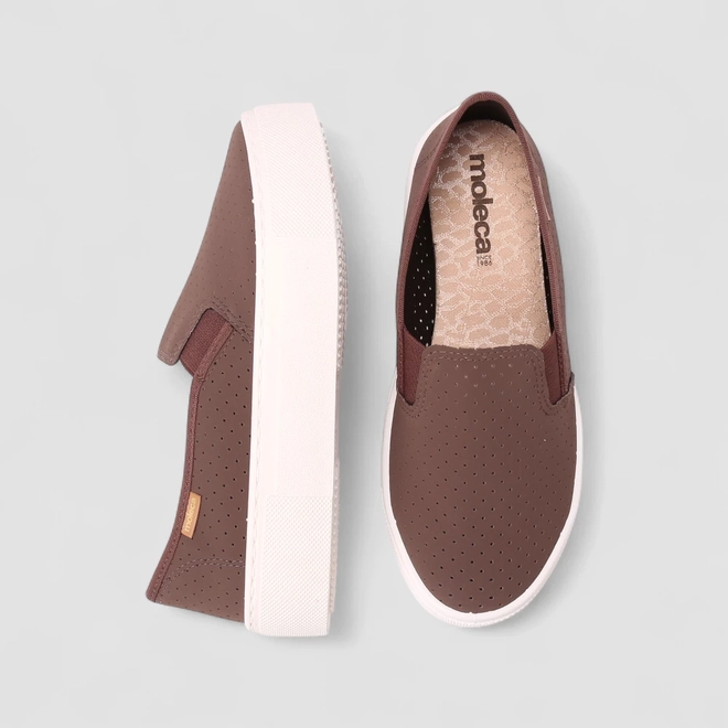 Slip On Feminino Moleca Calce Fácil Perfuros Marrom