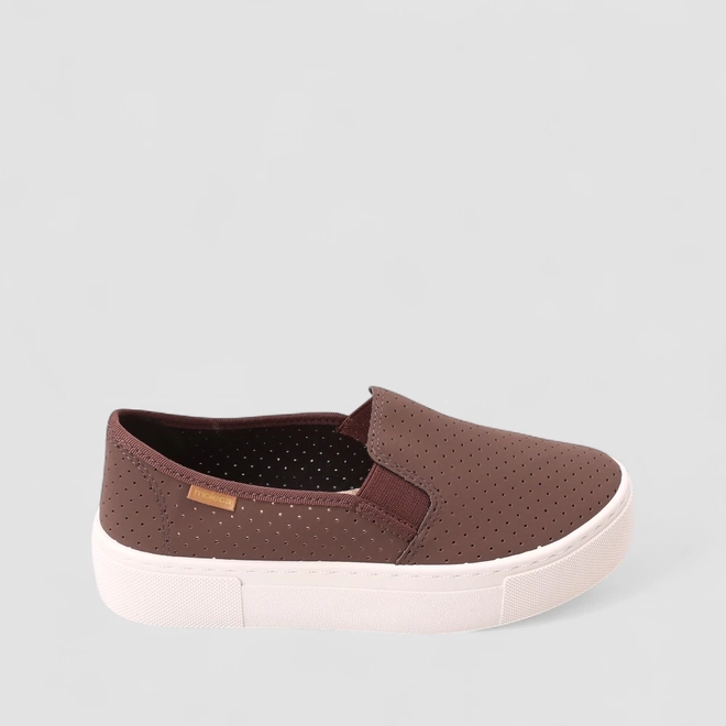 Slip On Feminino Moleca Calce Fácil Perfuros Marrom