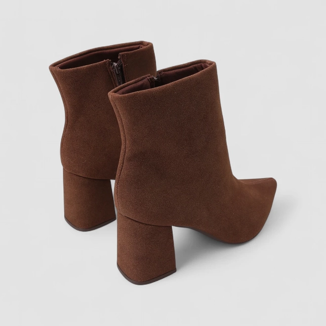 Ankle Boot Feminina Penélope Salto Bloco Camurça Marrom