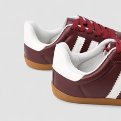 Tênis Casual Feminino Penélope Detalhe Recorte Camurça Vinho