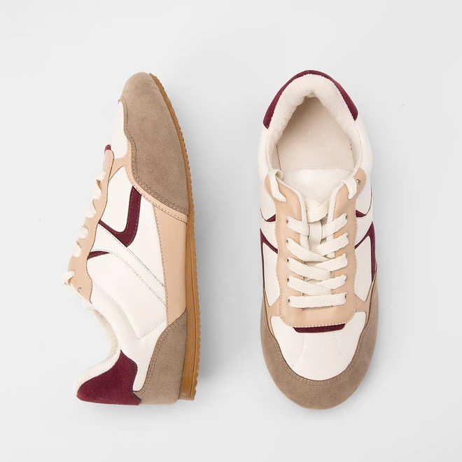 Tênis Casual Feminino Gabriela Detalhe Recorte Camurça Off White