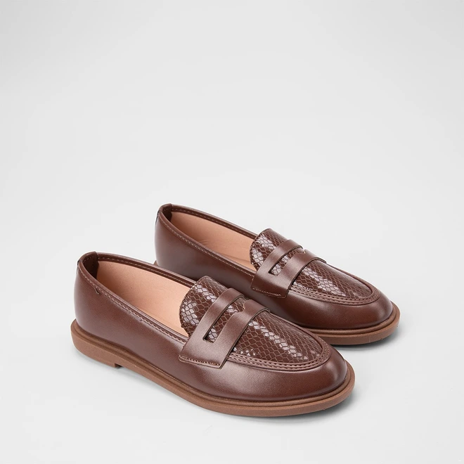 Mocassim Feminino Gabriela Textura Croco Verniz Marrom