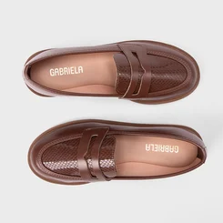 Mocassim Feminino Gabriela Textura Croco Verniz Marrom