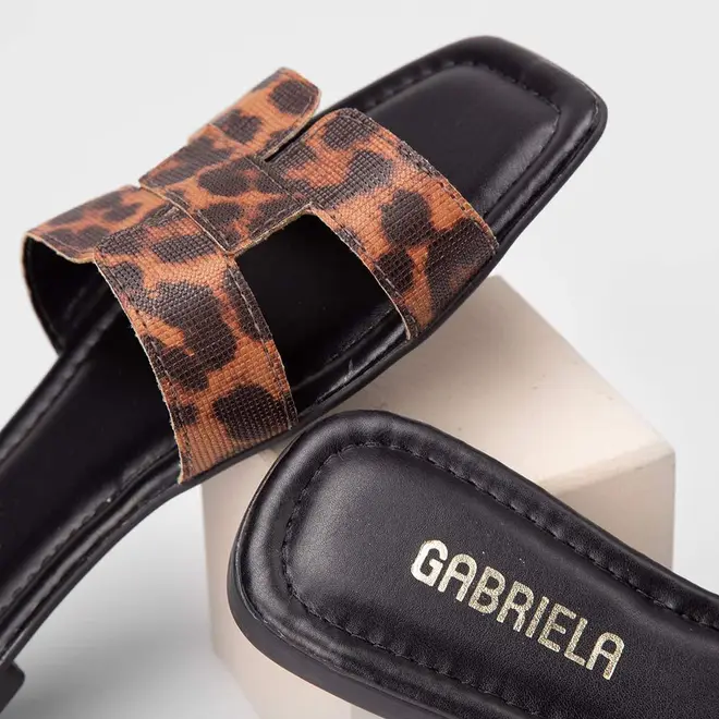 Rasteira Feminina Gabriela Essenciais Vazados Animal Print Onça Multicolor