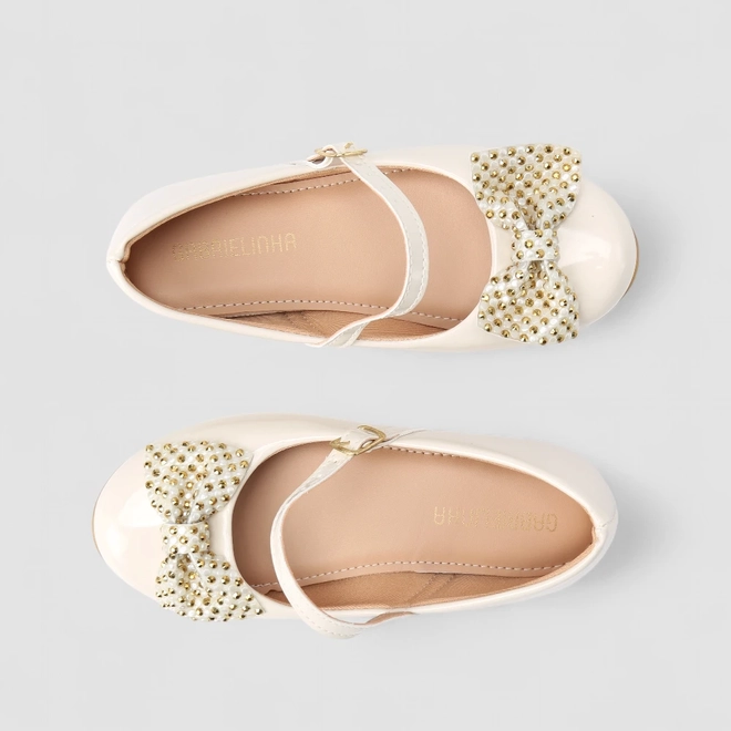 Sapatilha Infantil Gabrielinha Boneca Verniz Laço Pedrarias Off White