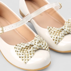 Sapatilha Infantil Gabrielinha Boneca Verniz Laço Pedrarias Off White
