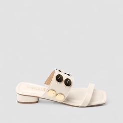 Tamanco Rasteiro Feminino Gabriela Tachas Dourada Off White