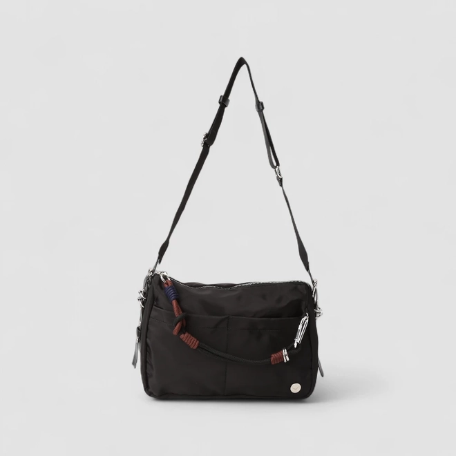 Bolsa Transversal Vertus Pequena Detalhe Corda & Ilhós Preta