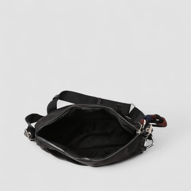 Bolsa Transversal Vertus Pequena Detalhe Corda & Ilhós Preta