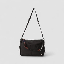 Bolsa Transversal Vertus Pequena Detalhe Corda & Ilhós Preta