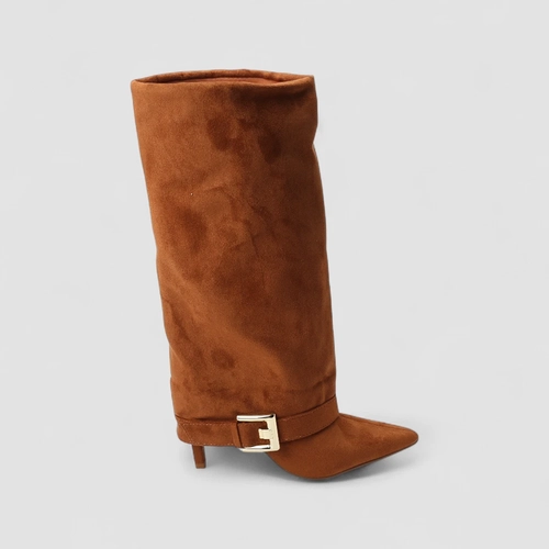 Bota Feminina Gabriela Com Capa & Fivela Caramelo