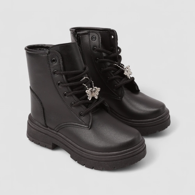 Bota Coturno Infantil Gabrielinha Com Pingente Borboleta Preto