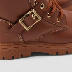 Bota Coturno Infantil Gabrielinha Fivela Detalhe Tachas Marrom