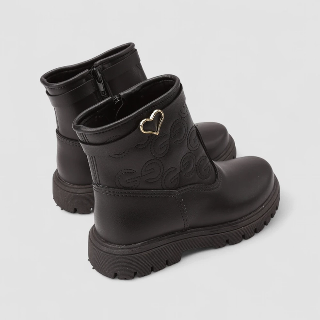 Bota Coturno Infantil Gabrielinha Detalhe Coração Preto