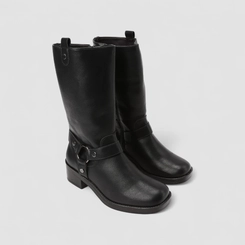 Bota Feminina Via Marte Cano Alto Detalhe Argola & Tachas Preta