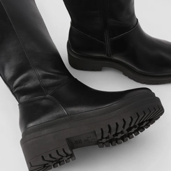 Bota Feminina Via Marte Cano Alto Salto Tratorado Preta