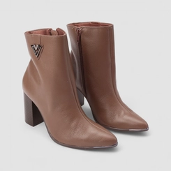Bota Feminina Via Marte Salto Alto Couro Marrom