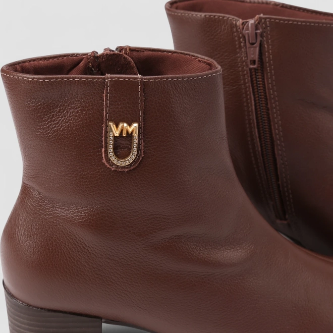 Ankle Boot Feminina Via Marte Salto Bloco Couro Marrom