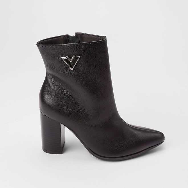 Bota Feminina Via Marte Salto Alto Couro Preto